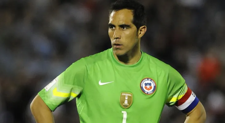 Sigue la interna en Chile: ahora acusan a Claudio Bravo de traidor