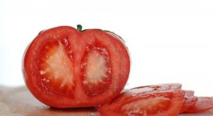 Los tomates curan el acné
