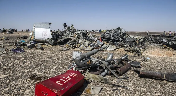 Rusia reconoce que una bomba derribó el avión en el Sinaí
