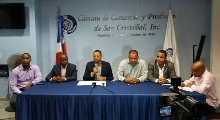 Cámara de Comercio pide intervenir a San Cristóbal por cantidad basura