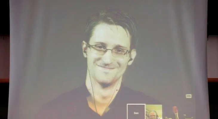 Edward Snowden revela por qué todavía no hemos conectado con alienígenas