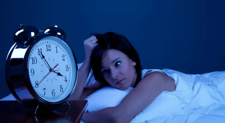 ¿Padece de insomnio? Estos trucos le ayudarán a dormir mejor
