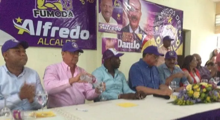 Movimiento "Amigos de Danilo" juramenta perremeístas y reformistas de SDE