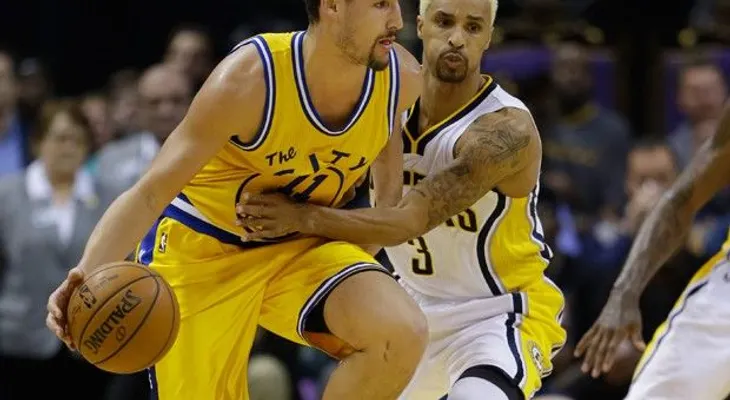 Golden State sigue invicto; LeBron anotó 33
