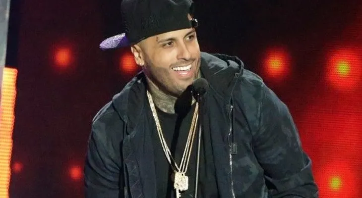 Romeo Santos gana como Artista del Año en los Premios Billboard