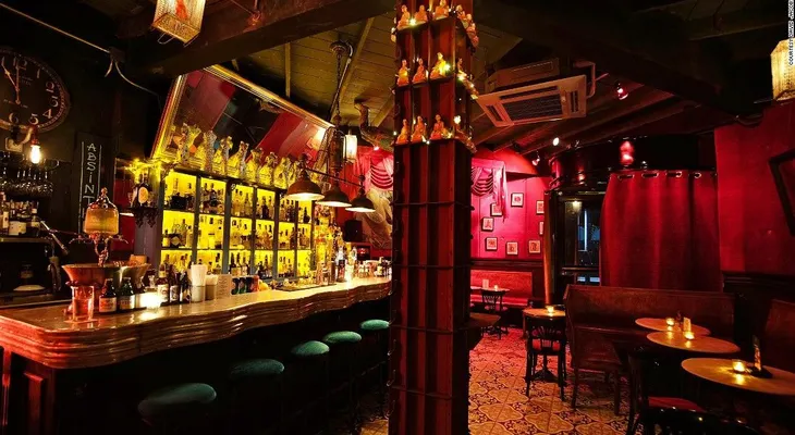 Los bares de Bangkok son un regalo para los ojos; estos son 9 de los más impresionantes