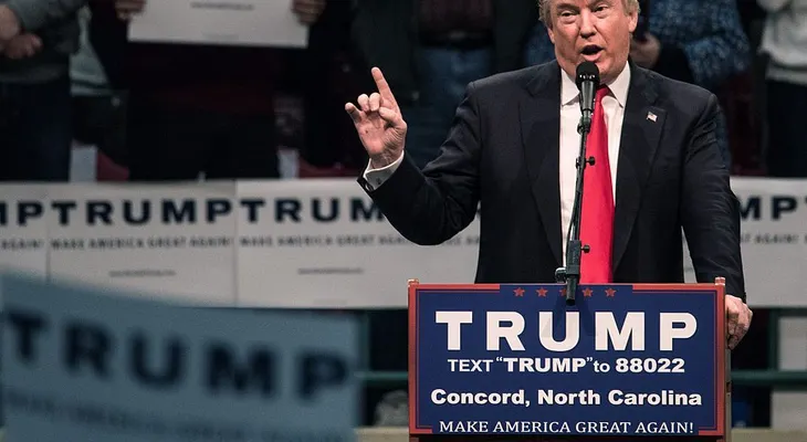 La verdad sobre la campaña "autofinanciada" de Trump