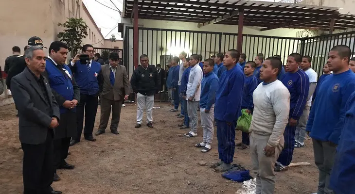 Incendio y toma de rehenes en centro de rehabilitación juvenil en Lima