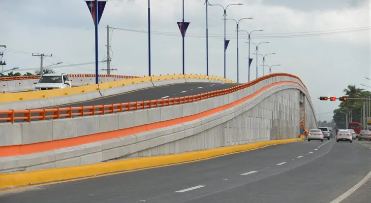Presidente Medina inaugura hoy el elevado de Boca Chica