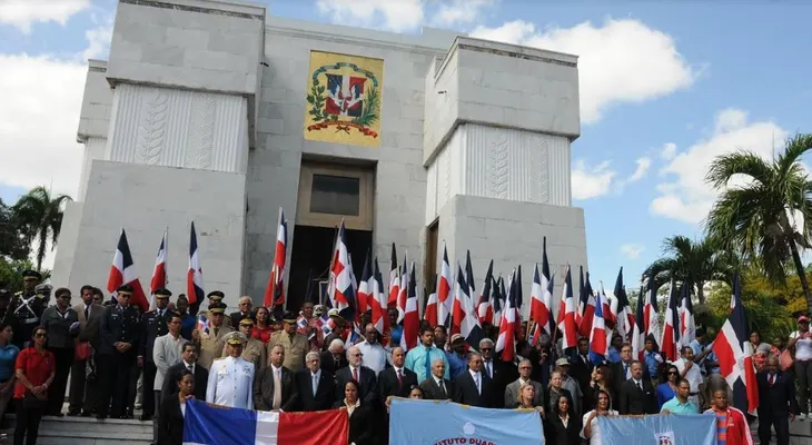 Ministerio de Educación celebra el 2014 aniversario del natalicio del prócer Juan Pablo Duarte
