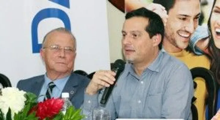 Gildan entrega donativo para rehabilitación en San Pedro de Macorís