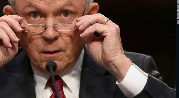 ¿Por qué el secretario de Justicia, Jeff Sessions, dijo que no podía hablar sobre Rusia?
