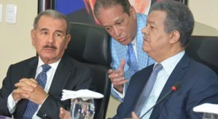 Danilo y Leonel se reúnen por separado con Reinaldo para tratar crisis del PLD