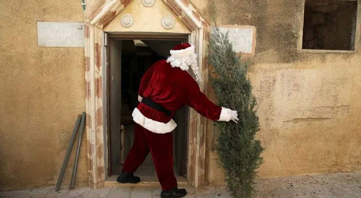 ¿Papá Noel?, no gracias: Descubra en qué países está prohibida la Navidad