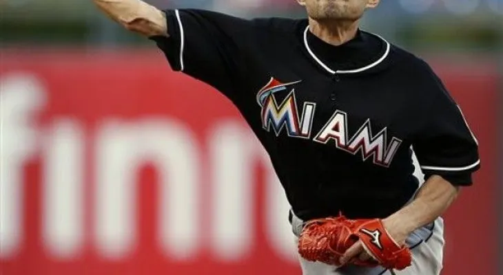 Suzuki seguirá un año más con los Marlins