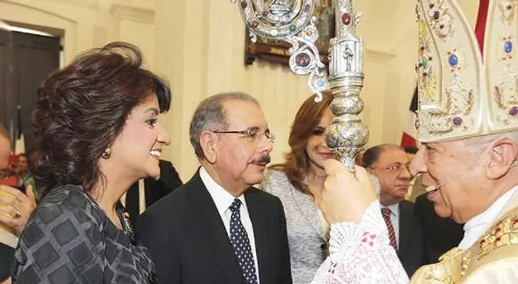 Danilo Medina enfrenta reclamos contra corrupción y de cambio de funcionarios en su primer año 