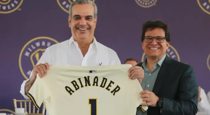 Entrenadores dominicanos reclaman facilidades del Gobierno para sus academias de béisbol