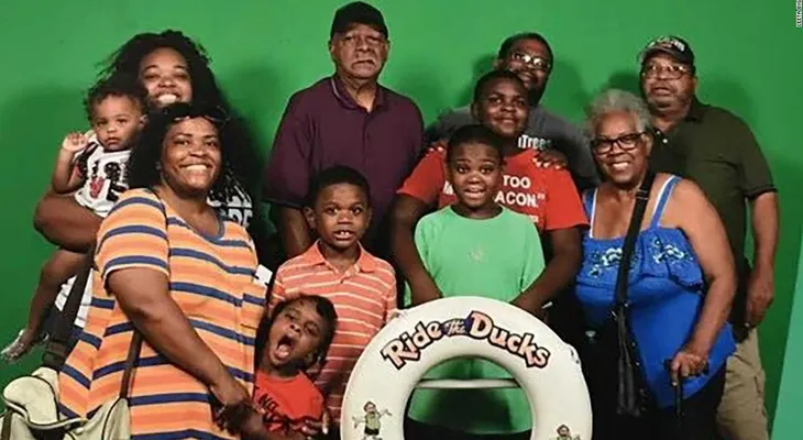 Por mujer que perdió a 9 familiares en accidente de bote, en Missouri, recaudan más de 600.000 dólares en dos días