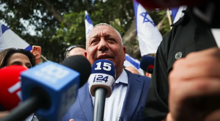 El bloque de Eisenkot supera por poco a Netanyahu en las elecciones de Israel, sin mayoría para ninguno