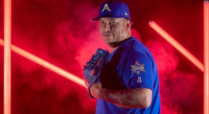 A tiro de hit para cumplir 48 años, Bartolo Colón debuta en México con los Acereros de Monclova y gana