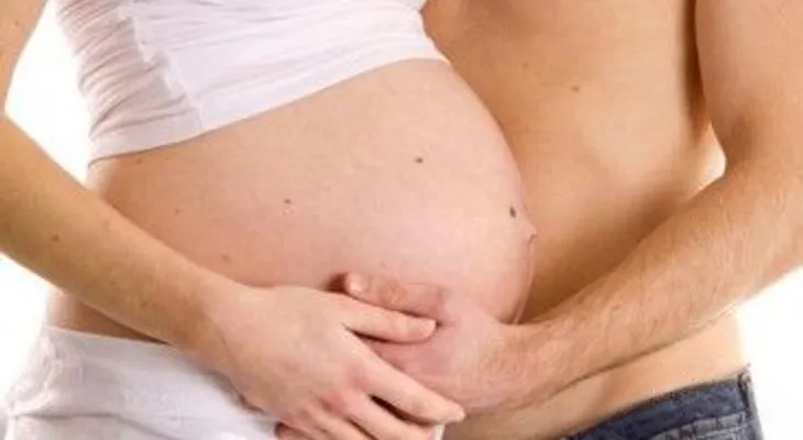 Los hombres podrían quedar embarazado "mañana mismo"; dice mayor experto en fertilidad del mundo