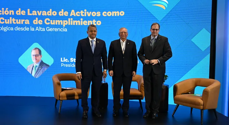VIDEO Y NOTA Aguilera plantea que cumplimiento y negocio deben avanzar juntos en el sistema financiero