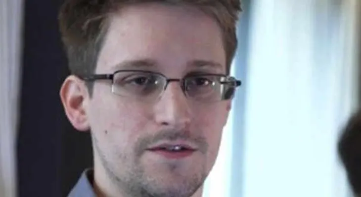Rusia sigue a la espera de la anunciada petición de asilo de Snowden