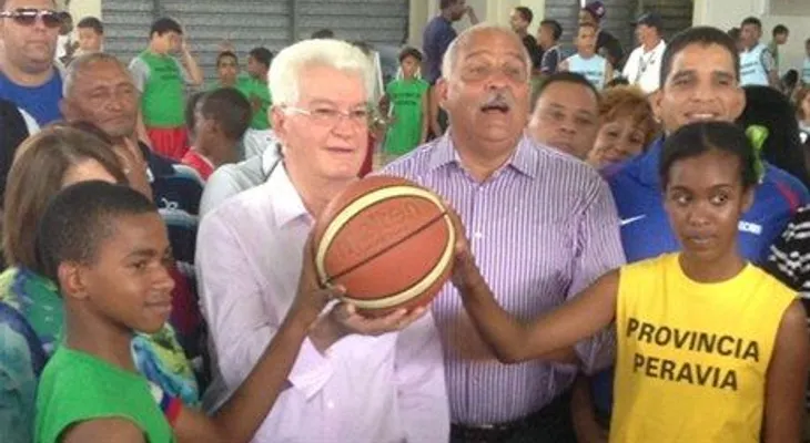 Realizan Festival minibaloncesto provincia Peravia