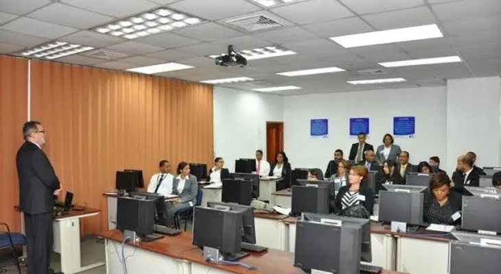 Cámara de Cuentas imparte taller a funcionarios para mejorar desempeño