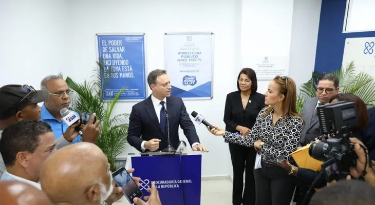 Procurador emplaza Abinader ofrecer datos de mafia libera presos para asaltar