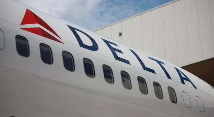 Pasajeros de Delta tienen que cambiar de avión... por una tarántula