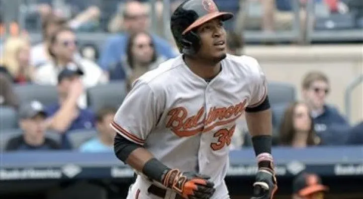 Orioles vencen a Yanquis con jonrones de Paredes y De Aza