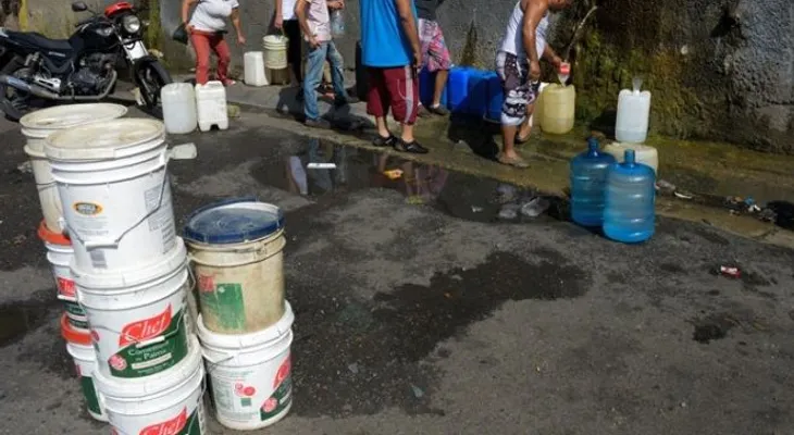 La mayoría de los habitantes de Caracas está sin agua potable