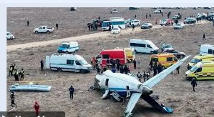 Sobreviven 32 pasajeros de 62 en accidente aéreo en Kazajistán