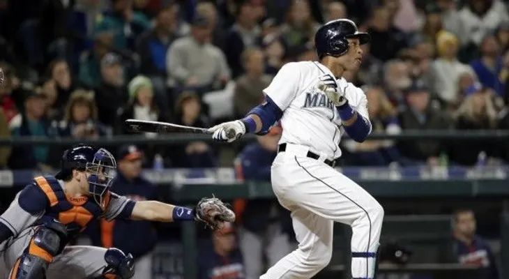 Robinson Canó remolca dos carreras en triunfo de Seattle