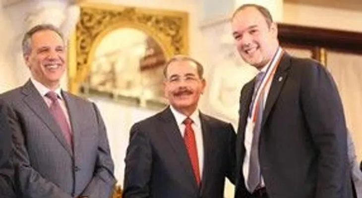 Medalla de Oro para Industria y Comercio en Premio Nacional a la Calidad del sector público