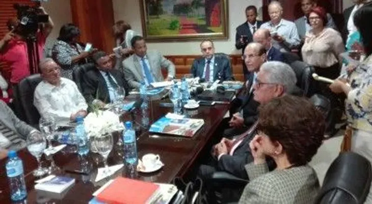 Senado solo invita a partidos mayoritario a discutir proyecto de Ley de Partidos