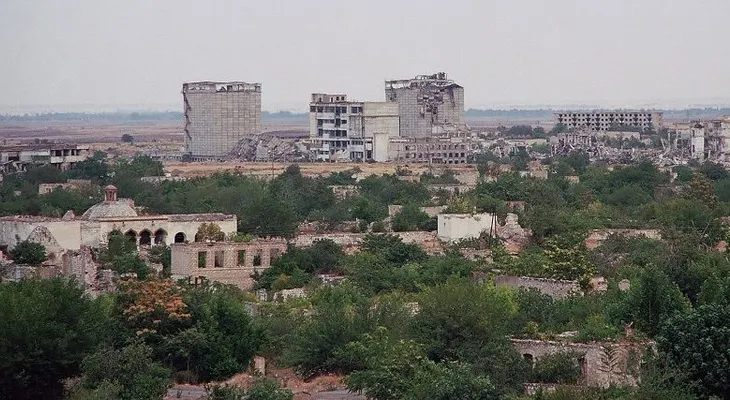 Video: Agdam, Azerbaiyan: Pueblos fantasmas