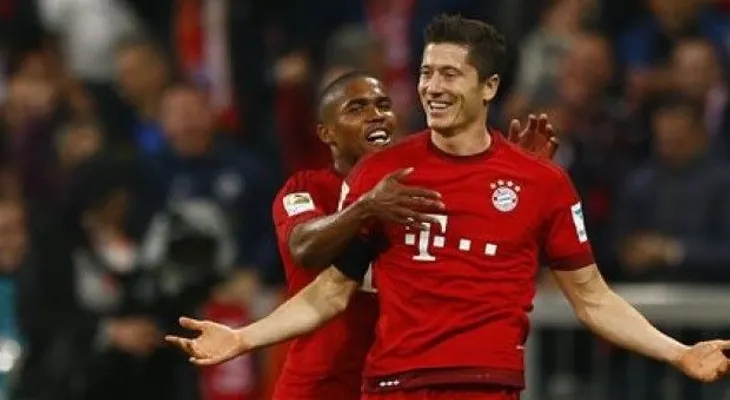 Lewandowski anota 5 goles en 9 minutos; Bayern aplasta