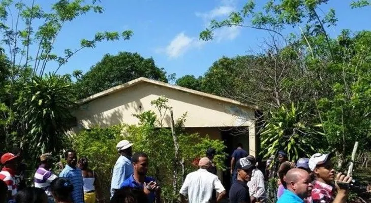 Asesinan anciano y prenden fuego a su casa 