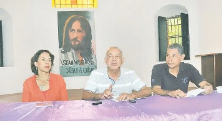 Sacerdotes Masalles y Luis Rosario rechazan injerencia de Brewster