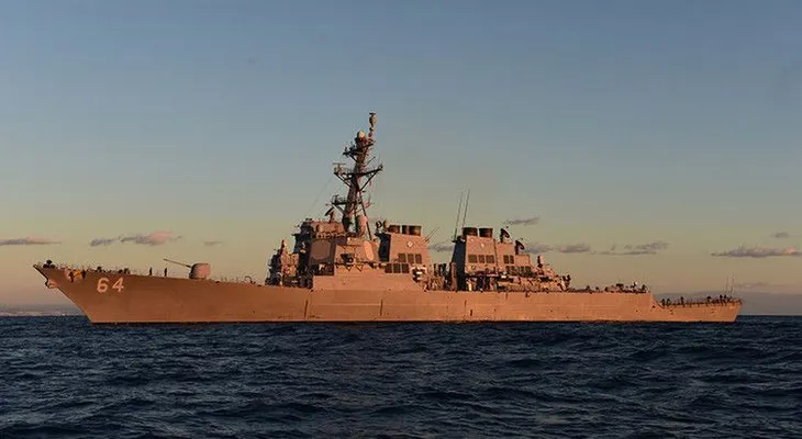¿Duelo de gigantes en el Mediterráneo a la vista? El USS Carney sale inesperadamente del mar Negro