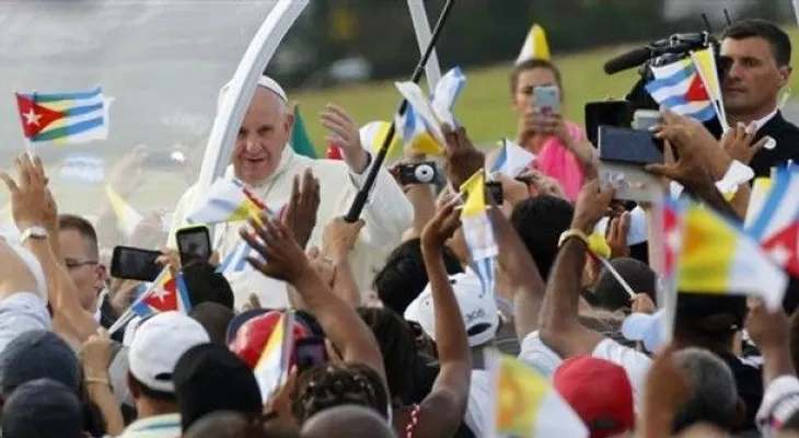 Papa Francisco inicia misa en Holguín, Cuba