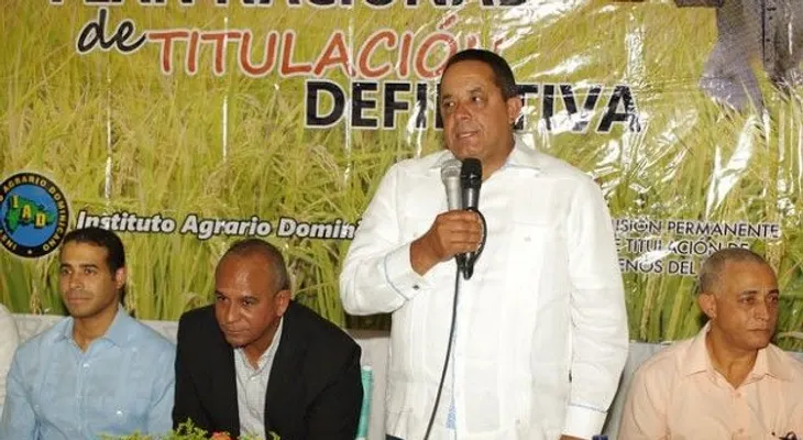 Gobierno inicia titulación definitiva en asentamientos agrarios de Bonao y SFM