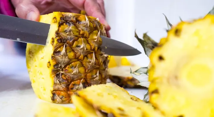 La cáscara de piña te salvará la vida; no la tires jamás