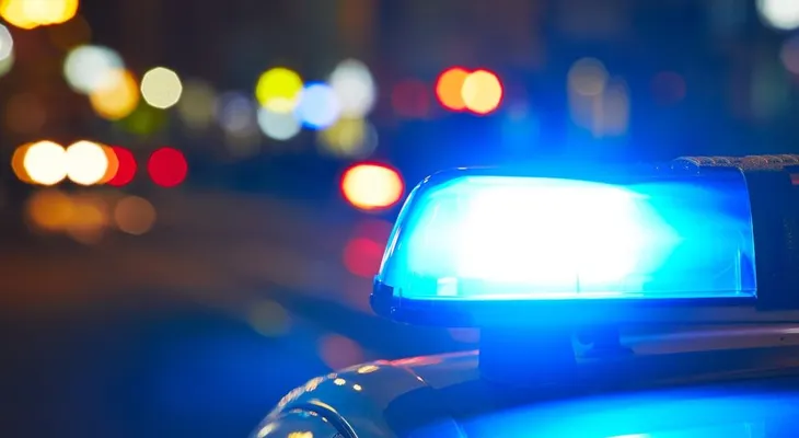 Roban comida y andaderas de asilo de ancianos en Navidad