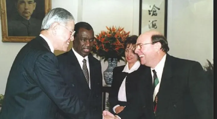 Hipólito Mejía expresa pesar por fallecimiento de expresidente taiwanés Lee Teng-hui