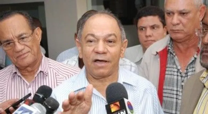 Pepe Abreu llama a empresarios a retirar impugnación y aceptar el 20% de aumento 