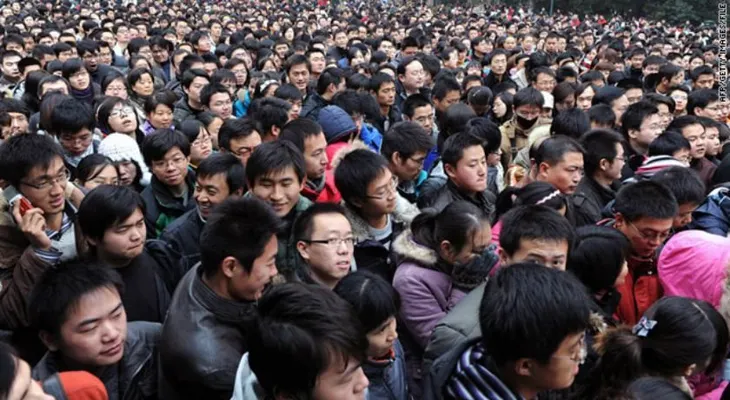 ¿Por qué en China hay tantos hombres solteros y por qué están tan frustrados?