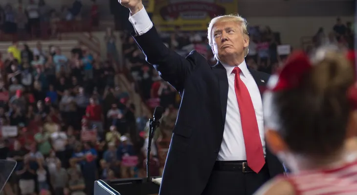 Trump y "La Serpiente": ¿qué nos dice esa canción sobre sus próximos 100 días y los inmigrantes?